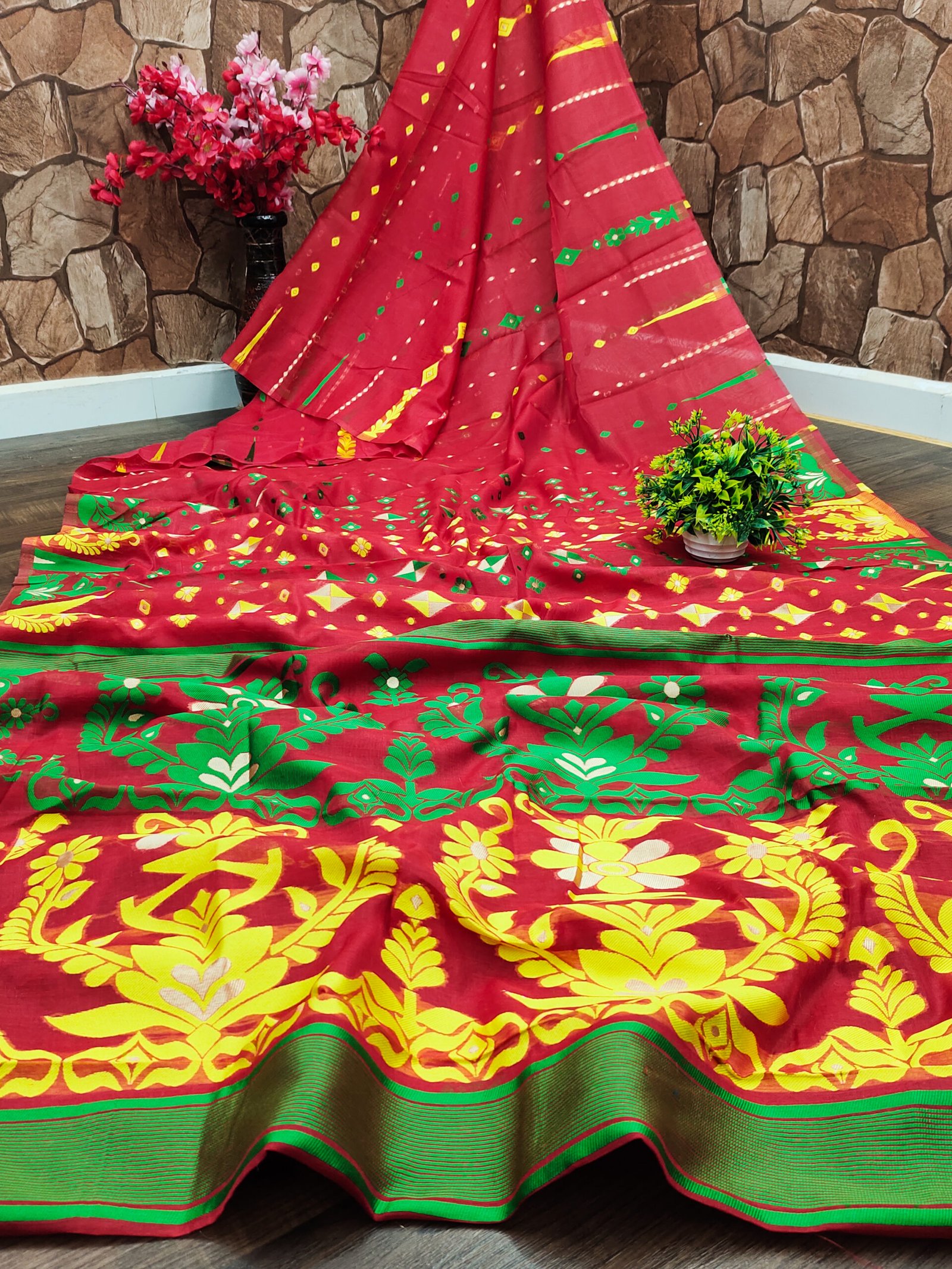 Buy Shyama Surkh Maheshwari Cotton Silk Saree - House Of Elegance – House  Of Elegance - Style That Inspires